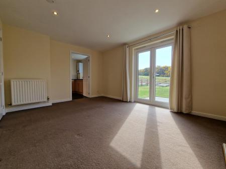 2 bedroom Flat for sale in Rowan Court, Smithton, Highland, IV2