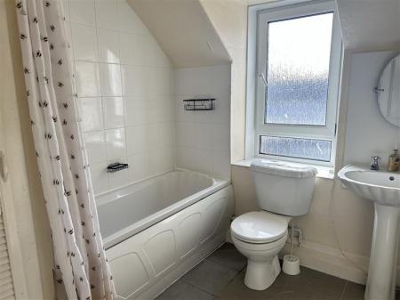 2 bedroom Flat to let in King Street, City Centre, Inverness, IV3