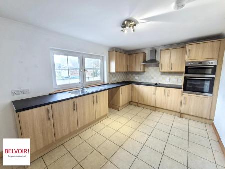 3 bedroom Terraced House to let in Gate Street, Embo, Highland, IV25