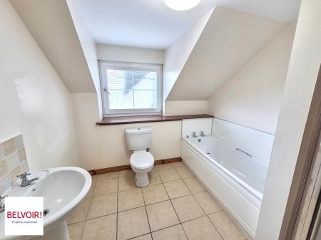 3 bedroom Terraced House to let in Gate Street, Embo, Highland, IV25