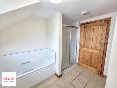 3 bedroom Terraced House to let in Gate Street, Embo, Highland, IV25