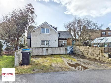 3 bedroom Terraced House to let in Gate Street, Embo, Highland, IV25