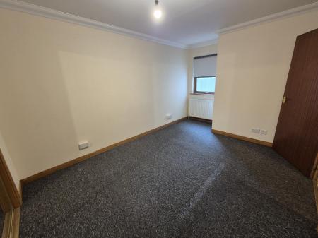 2 bedroom Flat to let in Berneray Court, Drakies, Inverness, IV2