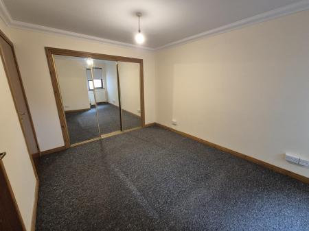 2 bedroom Flat to let in Berneray Court, Drakies, Inverness, IV2