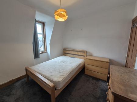 2 bedroom Flat to let in Reay Street, Crown, Inverness, IV2