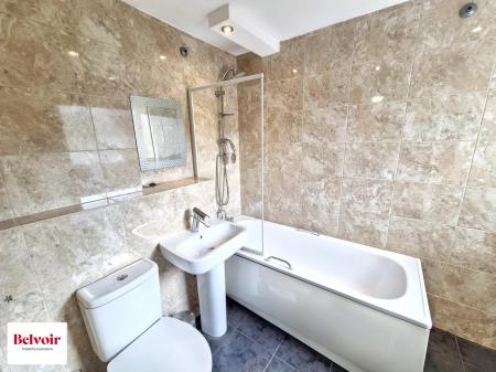 2 bedroom Maisonette for sale in Upper Kessock Street, Merkinch, Inverness, IV3
