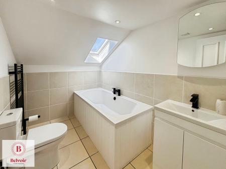 2 bedroom Flat to let in Lentran House, Inverness, IV3