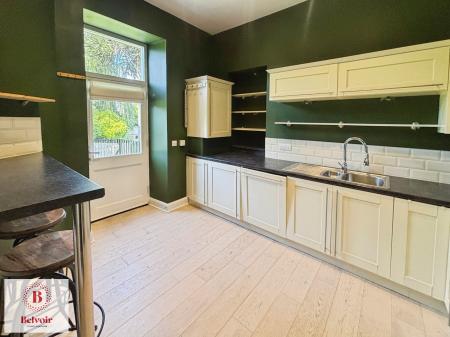 2 bedroom Flat to let in Lentran House, Inverness, IV3