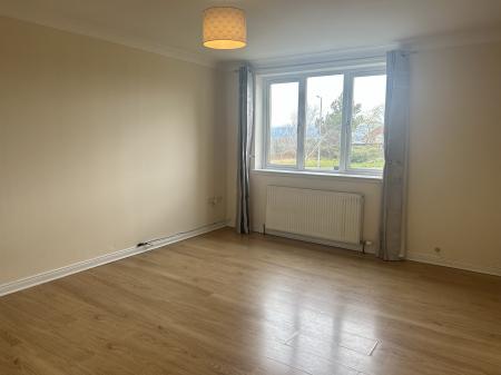 2 bedroom Flat to let in Elmwood Avenue, Milton of Leys, Inverness, IV2