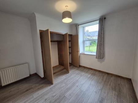 2 bedroom Flat to let in Hill street, Crown, Inverness, IV2
