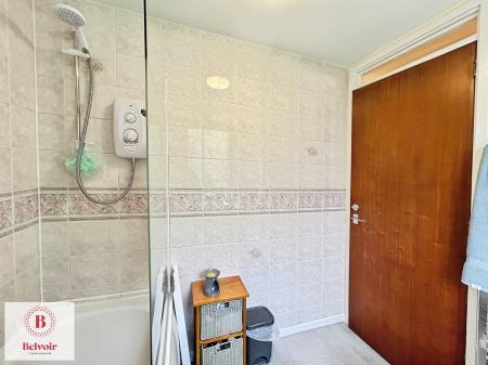 1 bedroom Flat to let in Birchwood Brae, Inshes, Inverness, IV2