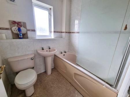 2 bedroom End of terrace house for sale in Bishop Mews, Ipswich, IP8