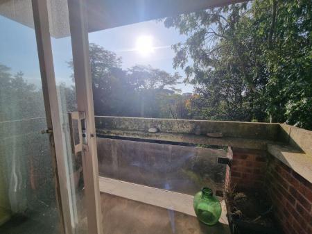 2 bedroom Flat for sale in Burnham Lodge, Oakstead Close, Ipswich, IP4