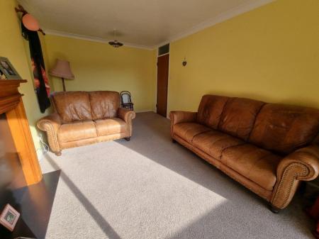 2 bedroom Flat for sale in Burnham Lodge, Oakstead Close, Ipswich, IP4