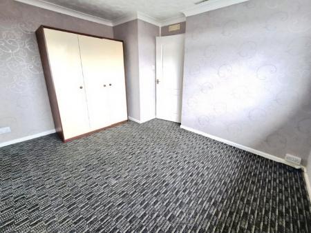 3 bedroom Semi-detached house for sale in Chatsworth Crescent, Ipswich, IP2