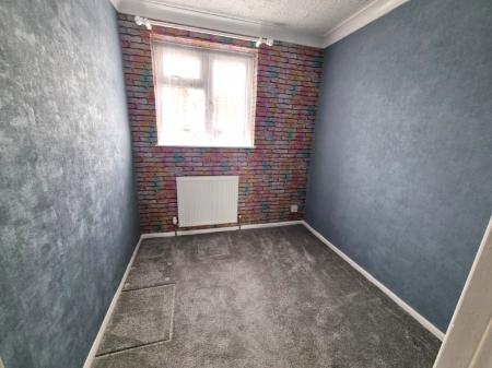 3 bedroom Semi-detached house for sale in Chatsworth Crescent, Ipswich, IP2