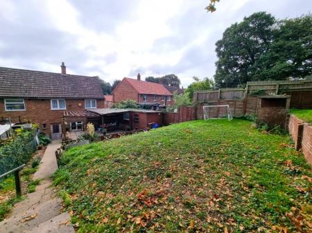 3 bedroom End of terrace house for sale in Coltsfoot Road, Ipswich, IP2