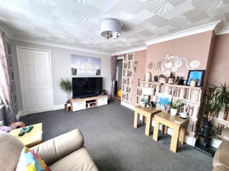 3 bedroom End of terrace house for sale in Coltsfoot Road, Ipswich, IP2