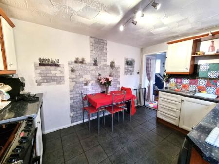 3 bedroom End of terrace house for sale in Coltsfoot Road, Ipswich, IP2