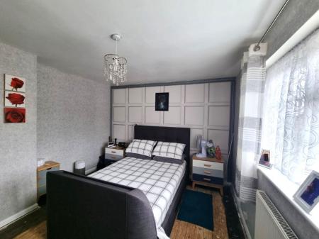 3 bedroom End of terrace house for sale in Coltsfoot Road, Ipswich, IP2