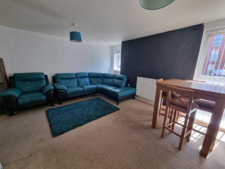 2 bedroom Ground floor flat for sale in Compair Crescent, Ipswich, IP2