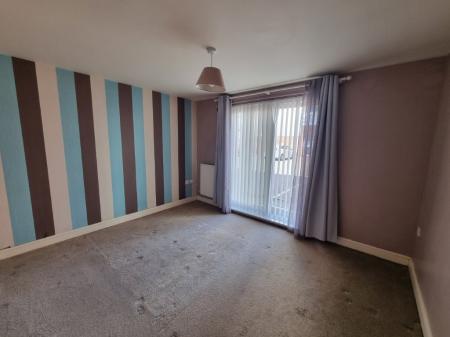 2 bedroom Ground floor flat for sale in Compair Crescent, Ipswich, IP2