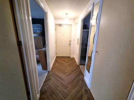 2 bedroom Ground floor flat for sale in Compair Crescent, Ipswich, IP2