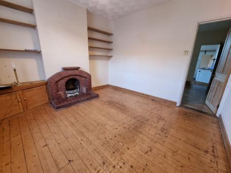 2 bedroom End of terrace house for sale in Leopold Road, Ipswich, IP4