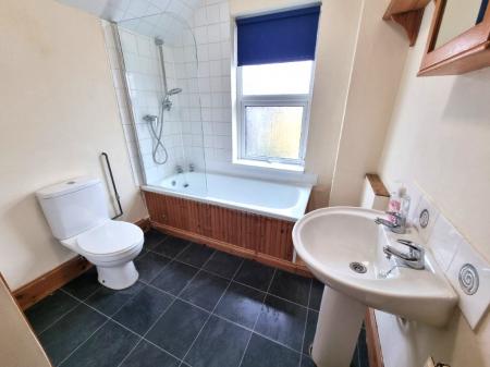 2 bedroom End of terrace house for sale in Leopold Road, Ipswich, IP4