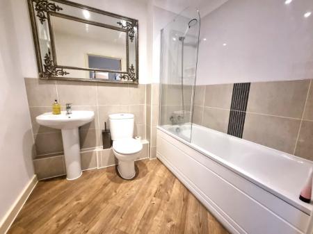 2 bedroom Flat for sale in Meridian Rise, Ipswich, IP4