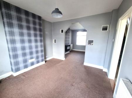 3 bedroom Semi-detached house for sale in Newton Road, Ipswich, IP3