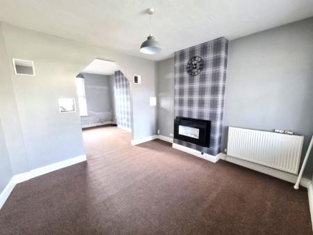 3 bedroom Semi-detached house for sale in Newton Road, Ipswich, IP3