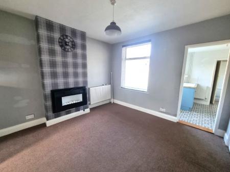 3 bedroom Semi-detached house for sale in Newton Road, Ipswich, IP3