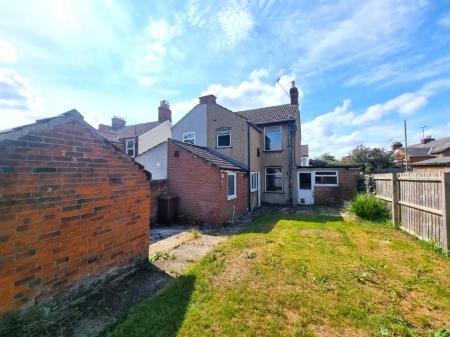 3 bedroom Semi-detached house for sale in Newton Road, Ipswich, IP3