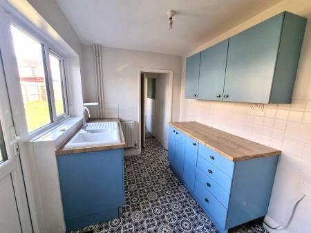 3 bedroom Semi-detached house for sale in Newton Road, Ipswich, IP3