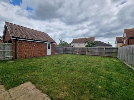 5 bedroom Detached house for sale in Nigel Way, Trimley St Martin, IP11