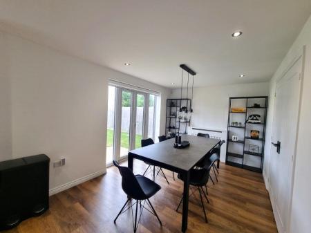 5 bedroom Detached house for sale in Nigel Way, Trimley St Martin, IP11
