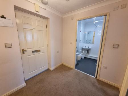 1 bedroom Flat for sale in Norwich Road, Ipswich, IP1