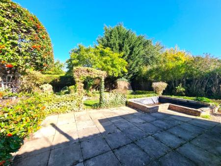 2 bedroom Semi-detached bungalow for sale in Post Mill Gardens, Grundisburgh, IP13