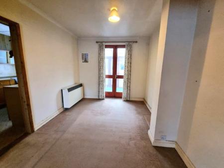 3 bedroom Semi-detached house for sale in Thompson Road, Ipswich, IP1