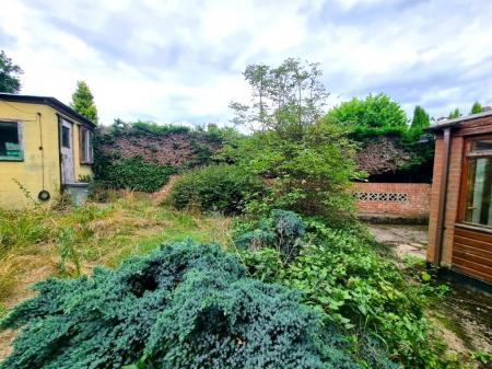 3 bedroom Semi-detached house for sale in Thompson Road, Ipswich, IP1