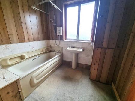 3 bedroom Semi-detached house for sale in Thompson Road, Ipswich, IP1