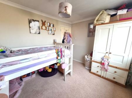 3 bedroom Semi-detached house for sale in Thornhill Road, Claydon, IP6