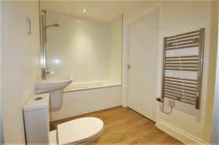 2 bedroom Flat to let in Key Street, Ipswich, IP4