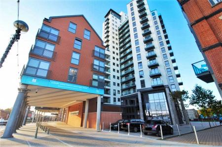 2 bedroom Flat to let in Key Street, Ipswich, IP4