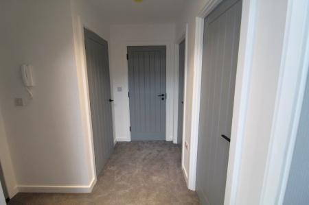 2 bedroom Flat to let in Tower Ramparts, Ipswich, IP1