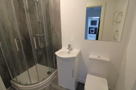 2 bedroom Flat to let in Tower Ramparts, Ipswich, IP1