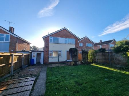 3 bedroom Detached house for sale in St Peters Close, Henley, IP6