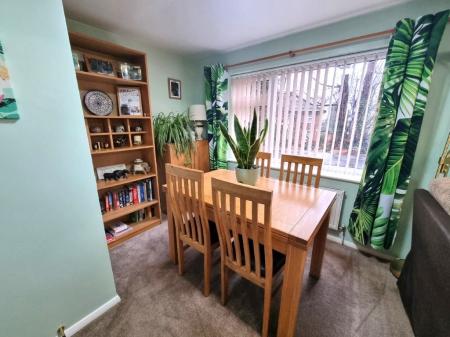 2 bedroom Apartment for sale in Belstead Avenue, Ipswich, IP2