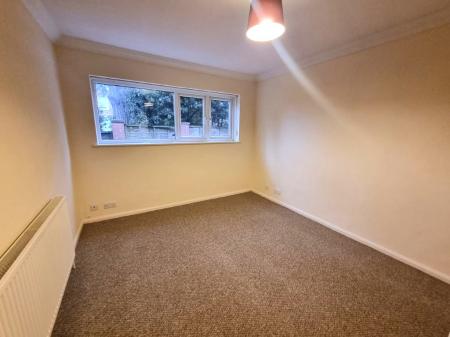 2 bedroom Flat to let in Ivry Street, Ipswich, IP1